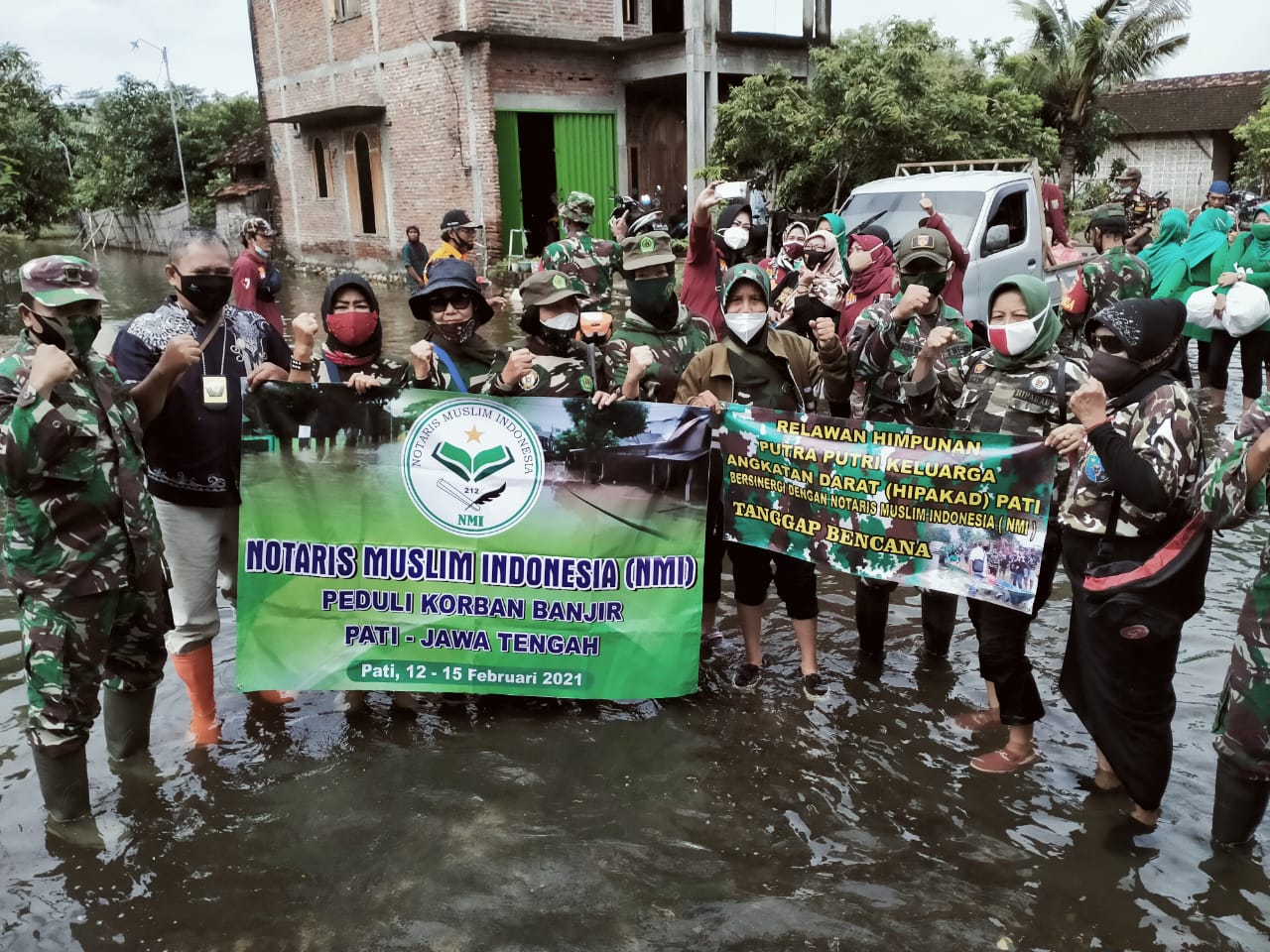 Bhakti Sosial Notaris Muslim Indonesia Bersinergi Dengan PERSIT  Kodim 0718 Pati – HIPAKAD – FKPPI Peduli Korban Banjir Pati