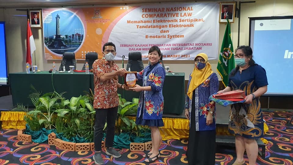 Seminar Nasional Memahami Elektronik Sertifikat Tandatangan Elektronik Dan E-Notaris System Sebuah Kajian Penguatan  Integritas Notaris  Dalam Menjalankan Tugas Jabatan Pengwil Jateng INI Berjalan  Sukses & Lancar *Peserta Tembus 350 Orang*