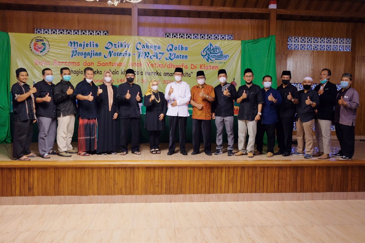 Buka Bersama Majelis Zikir Cahaya Qolbu Notaris  & PPAT Kabupaten Klaten Bersama Anak-anak Yatim Dan Duafa Di Klaten