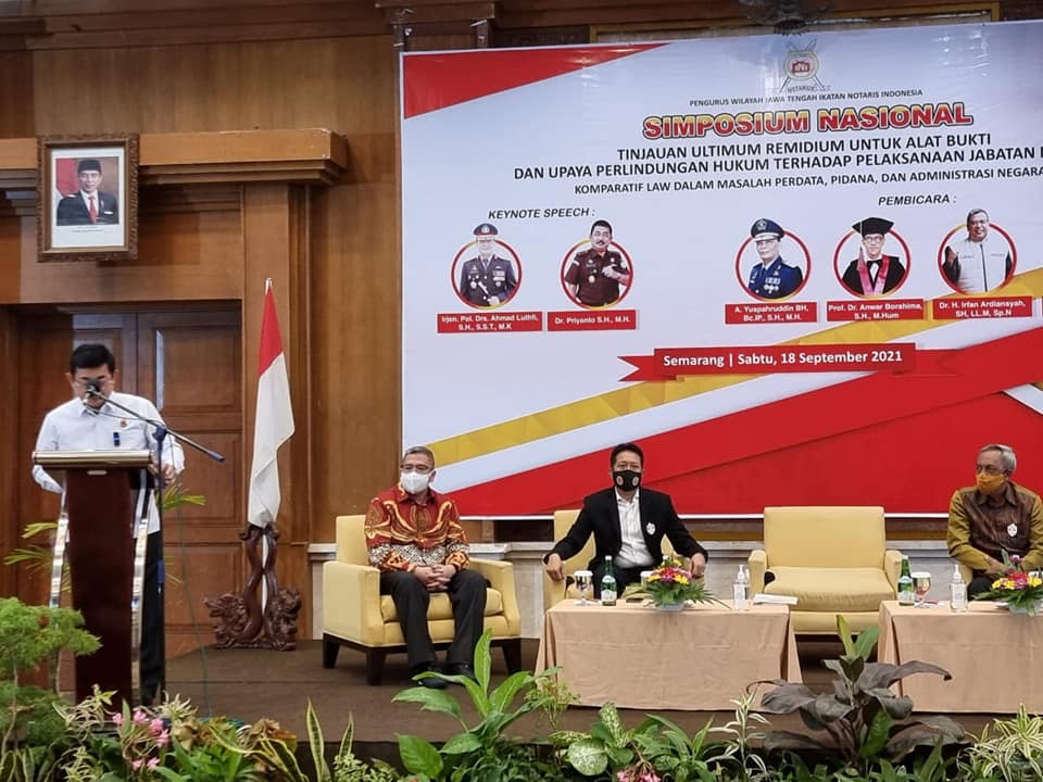 Sungguh Luar  Biasa! Acara  Simposium   Nasional  Pengwil  Jateng  INI Sukses Dan  Banjir  Peserta Dari Seluruh  Indonesia