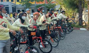 Peserta  ngonthel  bareng   nampak  siap