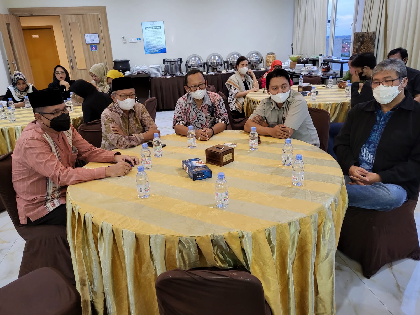 Bukber Notaris-PPAT Kota Pekalongan Gandeng BPN Dan BPKAD