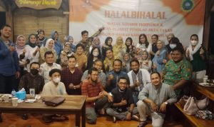 Foto bersama INI-IPPAT Pengda Banyumas pada acara Halal Bihalal & Rapat Anggota pada hari Jumat (13/5/2022) di Warunge Dewek Jln. Raya Baturaden, Banyumas