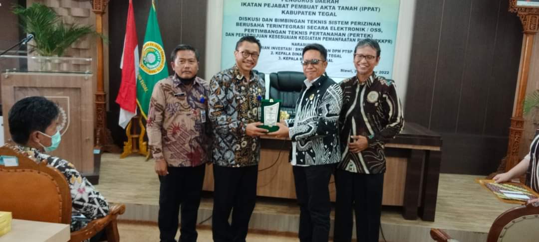 Acara Bimtek  OSS, PERTEK  Dan PKKPR IPPAT Kabupaten Tegal Sukses