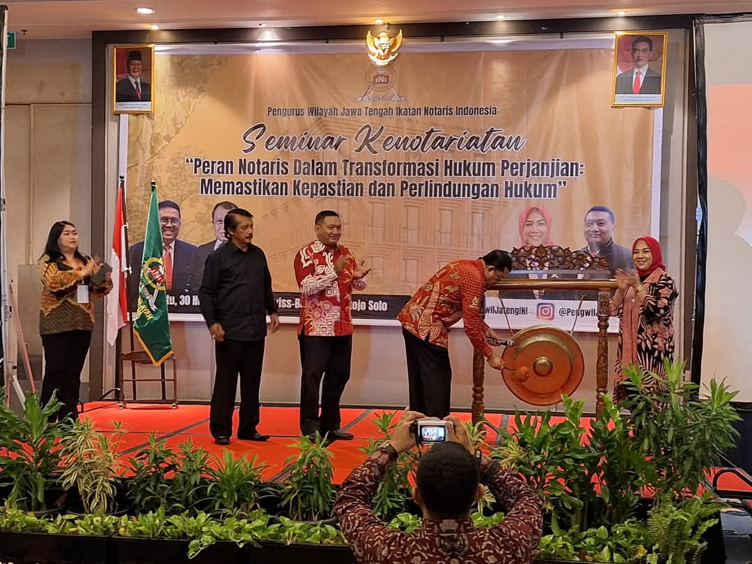 Seminar Kenotariatan Pengwil Jateng INI Diikuti Ratusan Notaris Dan ALB, Tri Firdaus Minta Notaris Jaga Marwah Jabatannya